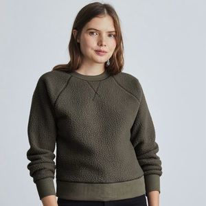 Everlane ReNew Fleece Raglan Sweatshirt in Kalamata size XL